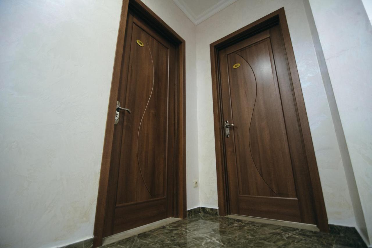 Hotel Batumi Palace Exterior photo